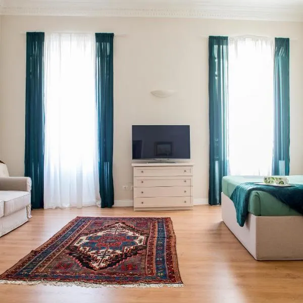 SWEET DREAM CAVOUR, hotel in Rome