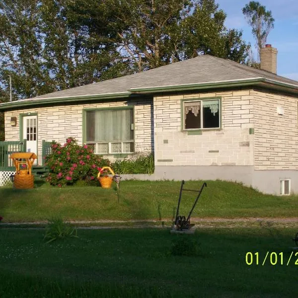 Domaine Joseph Ross Bed and Breakfast, Hotel in Cap-Chat