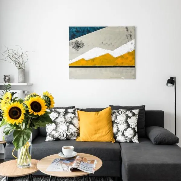 M&R Apartament Airport&Business Premium Komputerowa - underground garage - free WiFi - Netflix - self check-in - 5 min from Chopin Airport, Hotel in Warschau