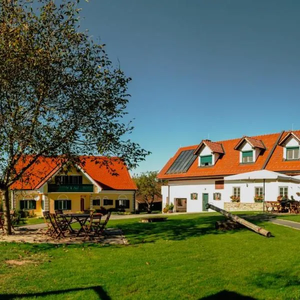 Winzerhof Strablegg, hotel v destinaci Großklein