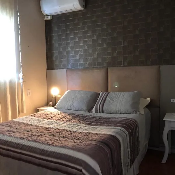 Mini Casa na praia!, hotell sihtkohas Bombinhas