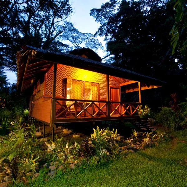 Walindi Plantation Resort, hotel v Kimbe