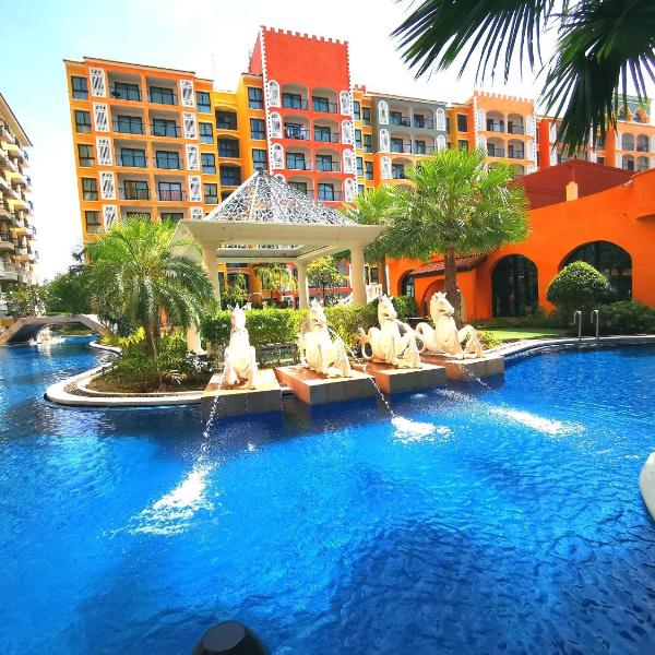 D14 Venetian Condo Resort Pattaya Pool Connected Netflix