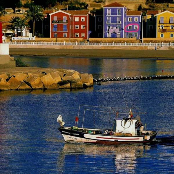 Auténtica vivienda de pescadores en primerísima línea de playa