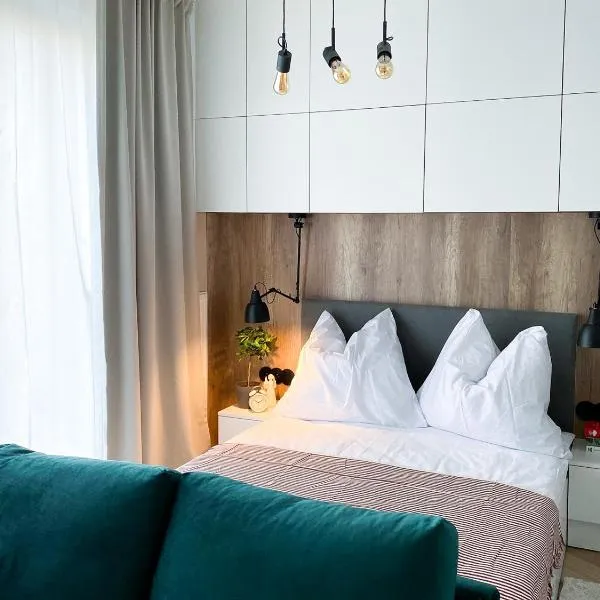ONE Apartamenty Gąsiorowskich 4, hotel in Poznań