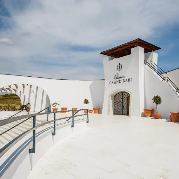 Chateau GRAND BARI, hotell i Veľká Bara