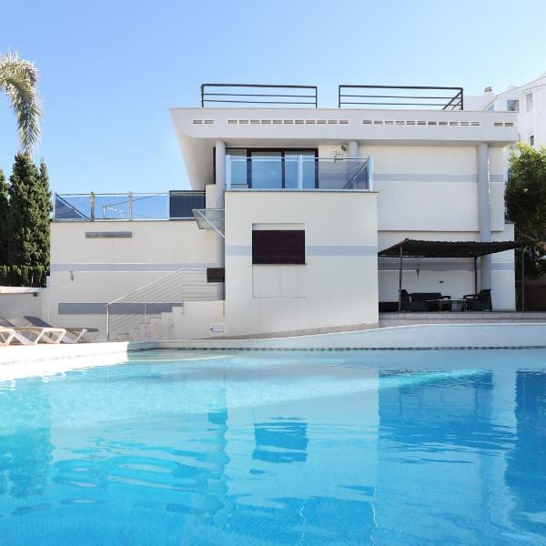 DREAM VILLA IN ALBIR BLUELINE