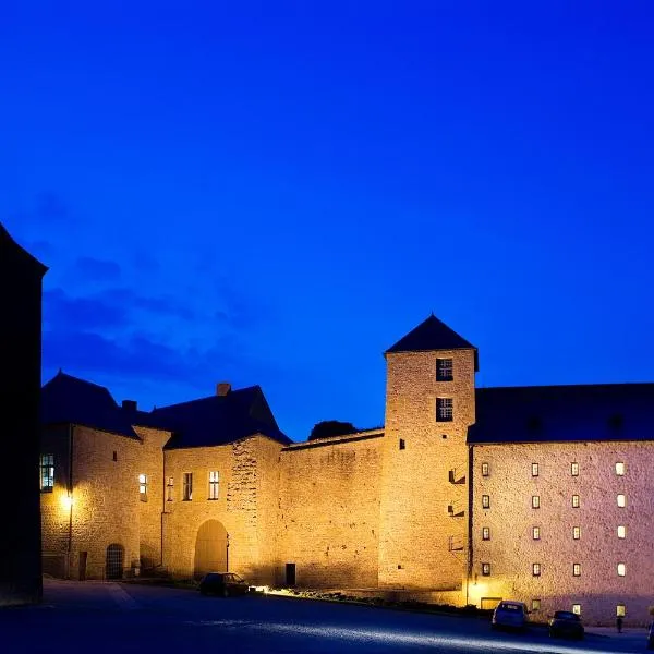 Hôtel Le Château Fort de Sedan, ξενοδοχείο σε Sedan