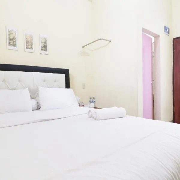 Krisna Hostel, hotel in Medan