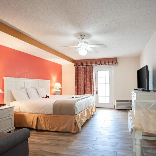 Island Sun Inn & Suites - Venice, Florida Historic Downtown & Beach Getaway, hotel in Venice