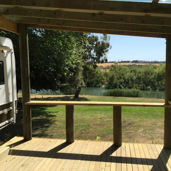 Longford Riverside Caravan Park, khách sạn ở Longford
