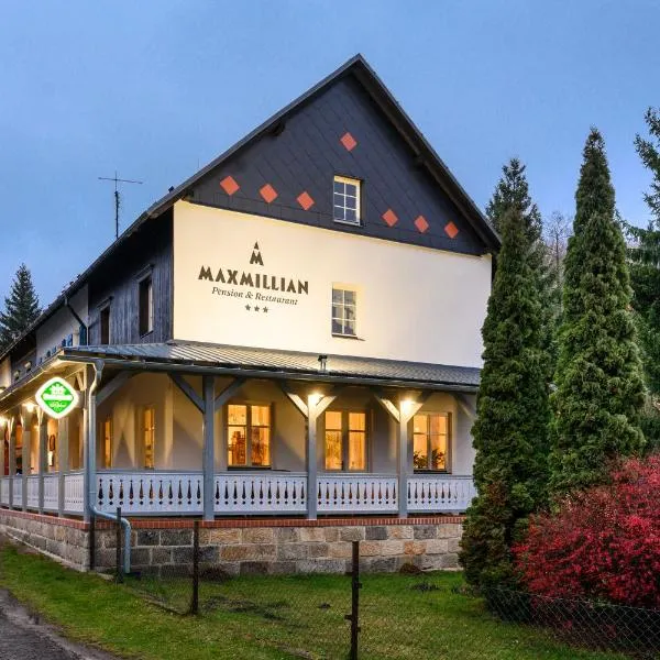 MAXMILLIAN Pension & Restaurant、Mařeniceのホテル