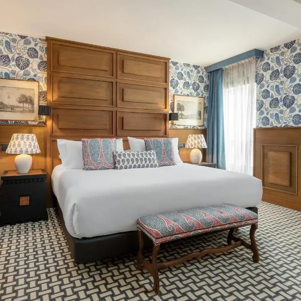 मैड्रिड में, होटल Room Mate Collection Alba, Madrid