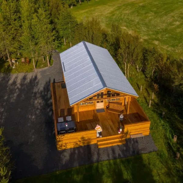 Áshóll guesthouse - farmstay, hotel v destinaci Akureyri