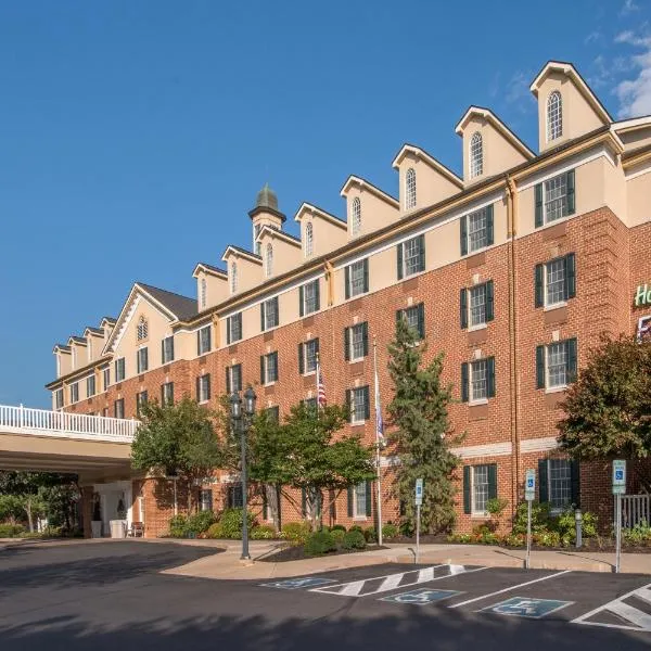 Holiday Inn Express State College at Williamsburg Square by IHG, hotel in State College