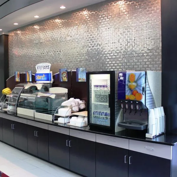 Holiday Inn Express & Suites Columbus - Polaris, an IHG Hotel, ξενοδοχείο στο Κολόμπους