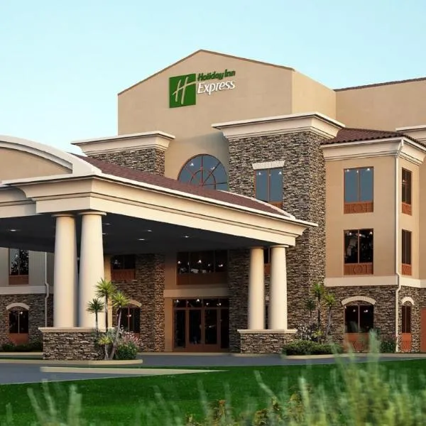 Holiday Inn Express & Suites - Redding by IHG, hotel en Redding