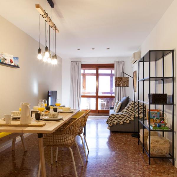 FLORIT FLATS - Apartment Torres de Quart I