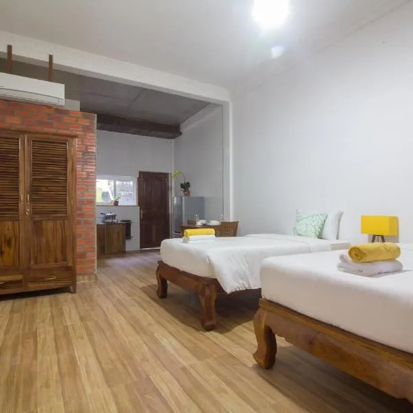 ANGKOR DINO HOME, ξενοδοχείο στο Σιέμ Ριπ