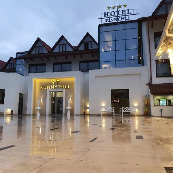 Hotel Sunny Hill: Cluj-Napoca şehrinde bir otel