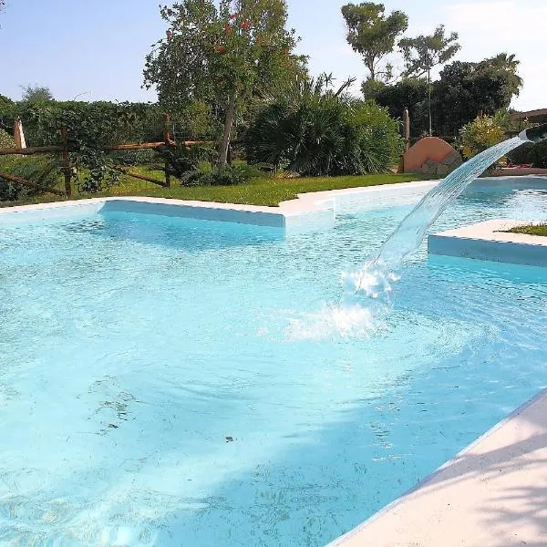 Villaggio Piscina Rei, hotell Monte Nais