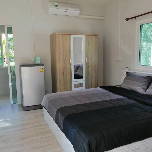 บ้านสวนคุณตา Baan Suan Khun ta, hotel in Ko Chang