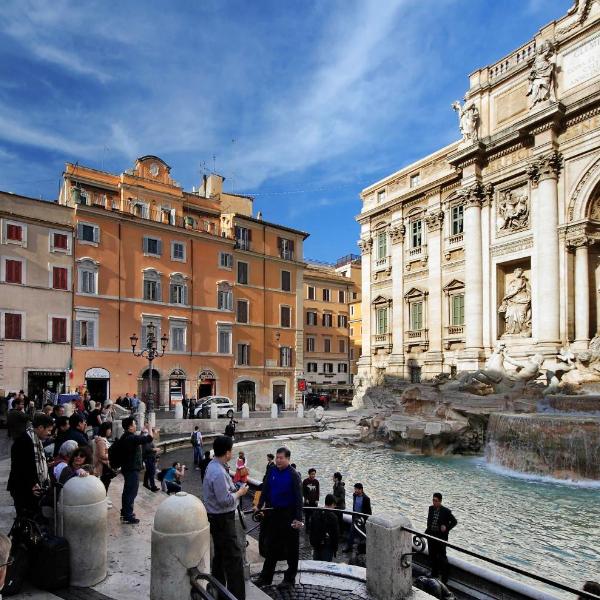 Rent in Rome Trevi Fountain Suite
