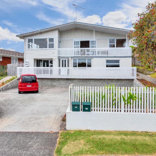 Fabulous Three Bedroom Home In Pakuranga