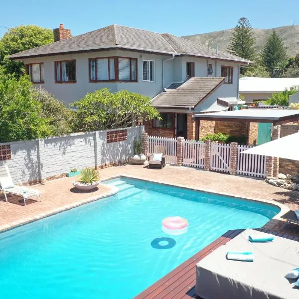 6 Stemmet Lodge, hotel in Hermanus