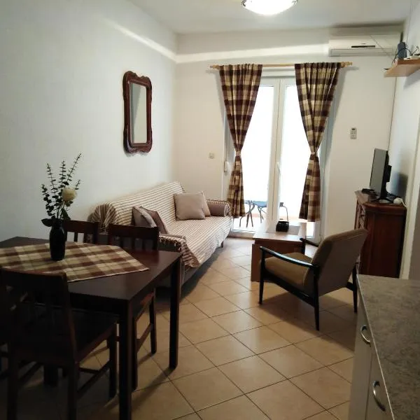 Apartment Doris, hotel in Kaštela
