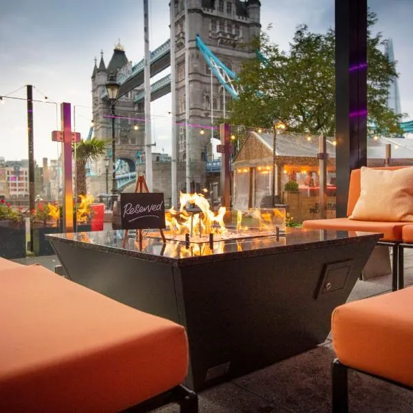 The Tower Hotel, by Thistle, hotel in London