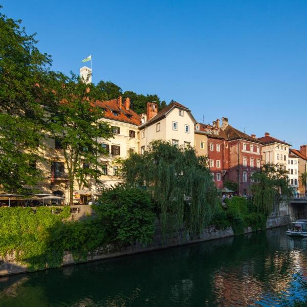 AdHoc Hostel, Ljubljana