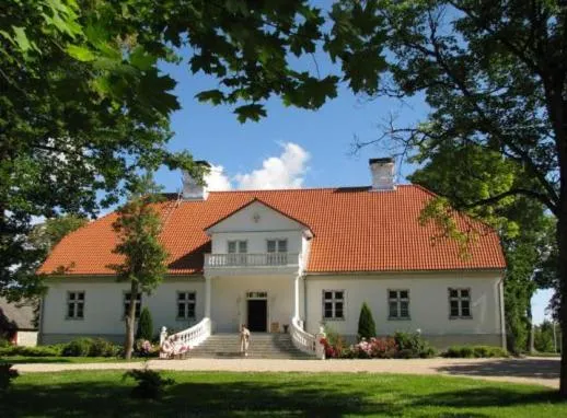 Saare Manor Guesthouse, hotel en Saare