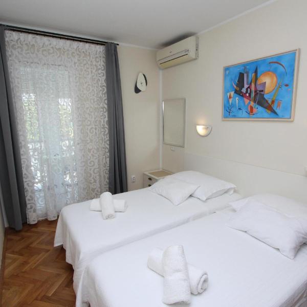 Room Roma