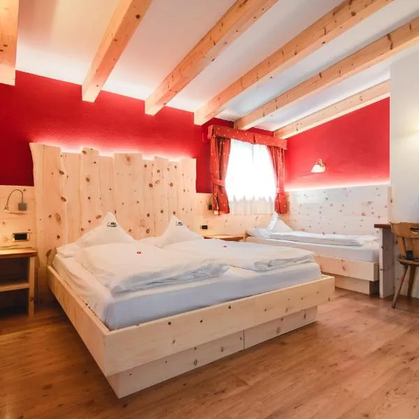 Hotel Zirmes, Hotel in Moena