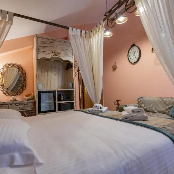 MARIA'S BOUTIQUE Rooms, hotel in Kórinthos