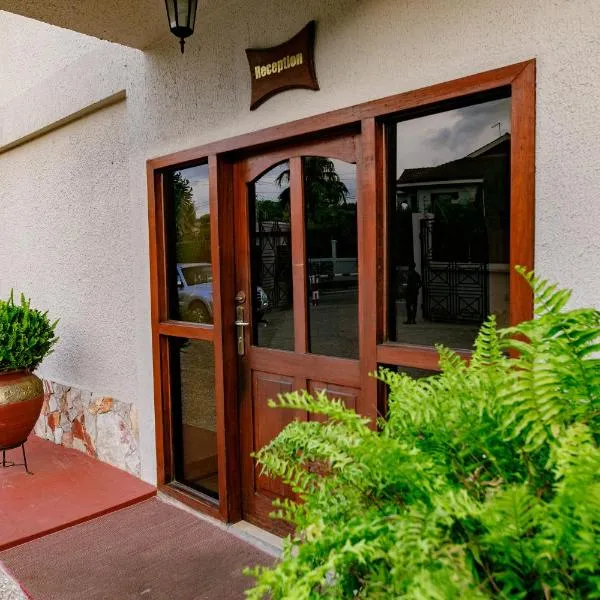 Mahogany Lodge, Cantonments, ξενοδοχείο σε Accra