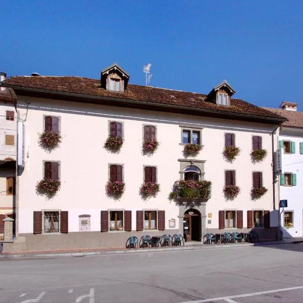 Albergo Alle Alpi, hotel a Comeglians