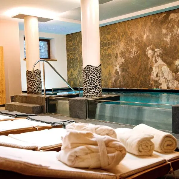 Albergo Caffe Centrale, hotel in Mezzocorona