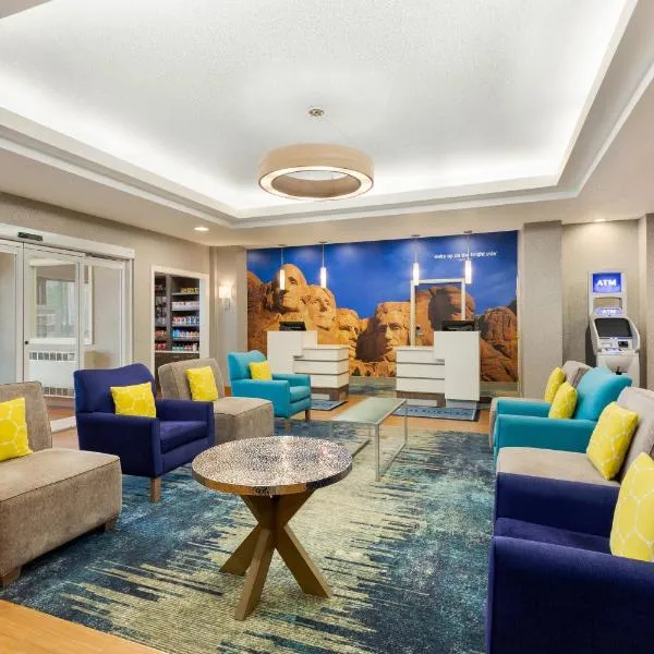 La Quinta Inn and Suites by Wyndham at WaTiki Waterpark, hotel in Rapid City