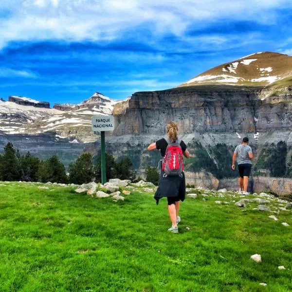 Casa Pirinea Ordesa, hotel v destinaci Belsierre