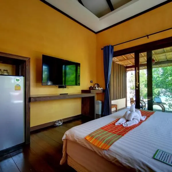 Relax House Lanta Old Town, hotel i Koh Lanta