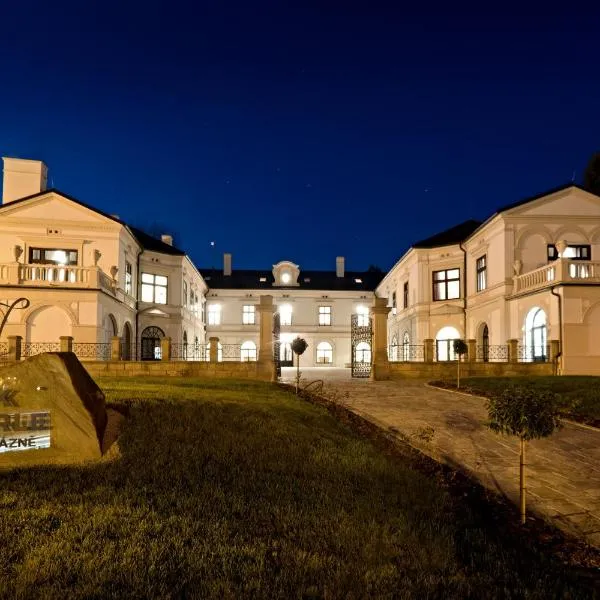 Zámek Wichterle - Hotel a pivní lázně, hotel v destinaci Slavičín