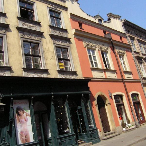 Sunny studio in the old town near main square