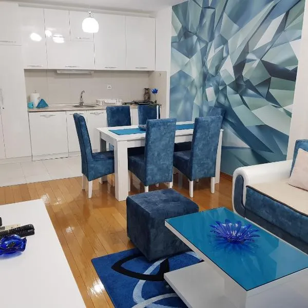 Apartman KEJ BLUE free parking, hotell sihtkohas Kraljevo