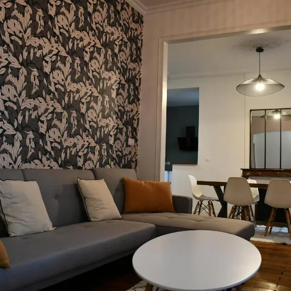 Maison bourgeoise Haussmannienne - Gîtes de France, Hotel in Limoges