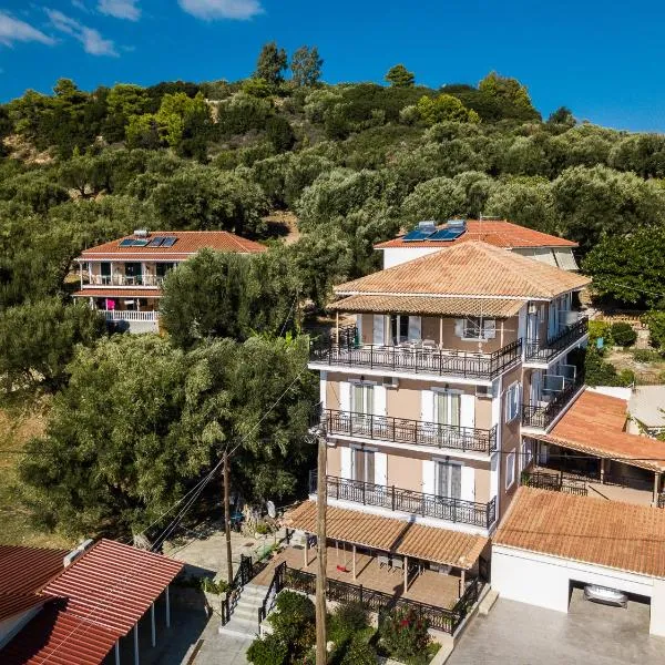 Bratis Apartments, hotel i Kerion