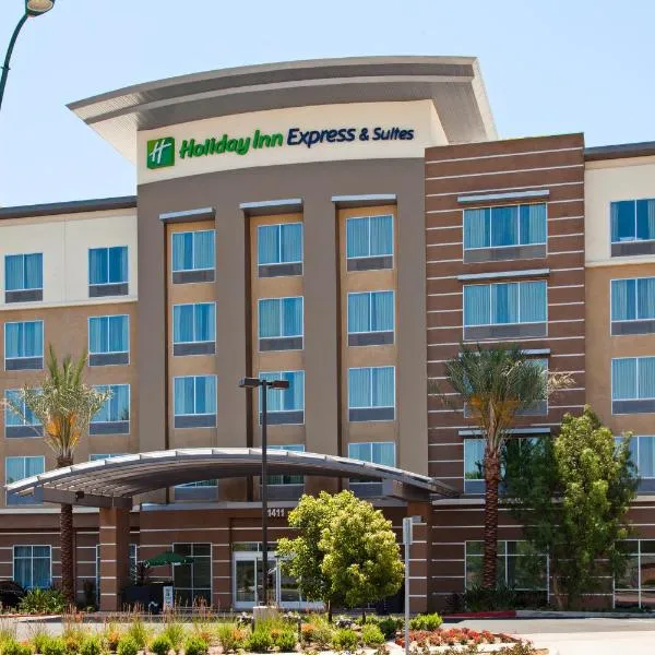 Holiday Inn Express & Suites Anaheim Resort Area by IHG, hotel en Anaheim