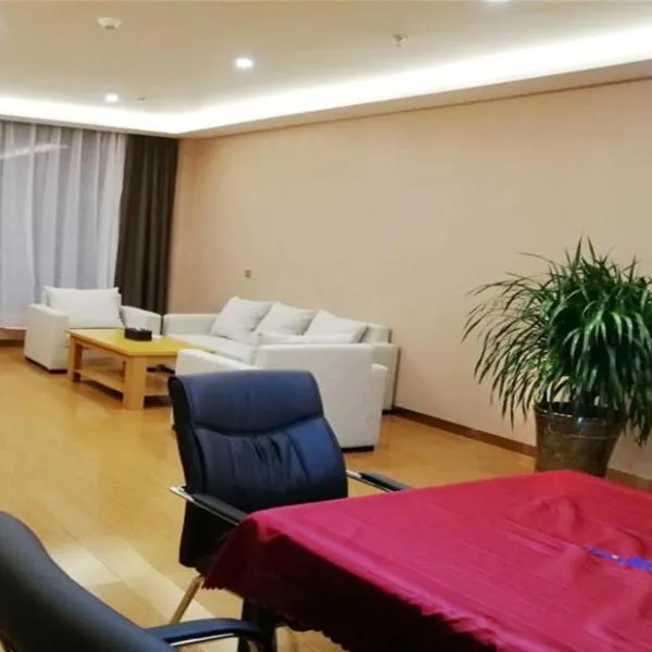 GreenTree Inn Yulin South Changcheng Road Business Hotel, hotel in Yulin