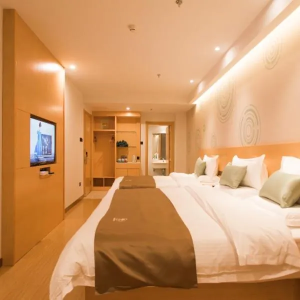 GreenTree InnZhangjiakou High-speed Railway Station Business Hotel、Zhangjiakouのホテル
